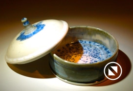 Käsitreitud portselan