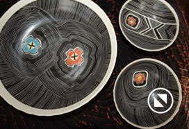 Käsitreitud portselan